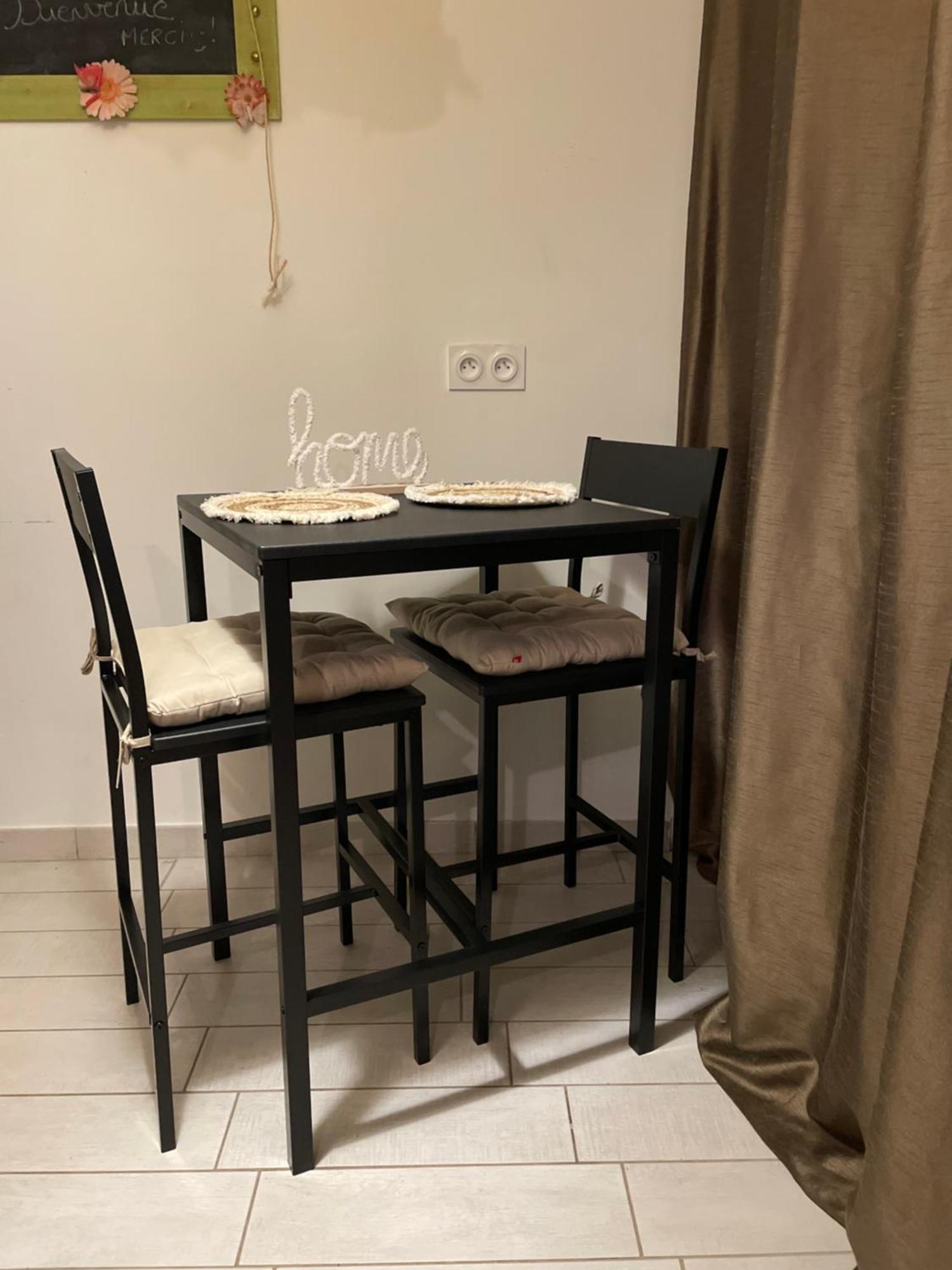 Petit Studio Aux Portes Du Beaujolais Saint-Germain-Nuelles Esterno foto